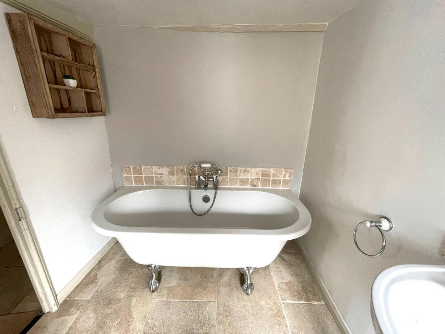 Elegant Oak Beamed House In Pretty Village - Cambridge Homehost Buckden  Ngoại thất bức ảnh